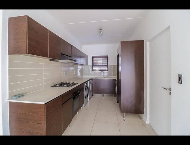 3 BEDROOM APARTMENT FOR SALE IN GREENSTONE HILL